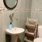 Cozy 3 Bedroom Duplex In The City Centre *