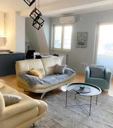 Apartament Cozy 3 Bedroom Duplex In The City Centre Skopje