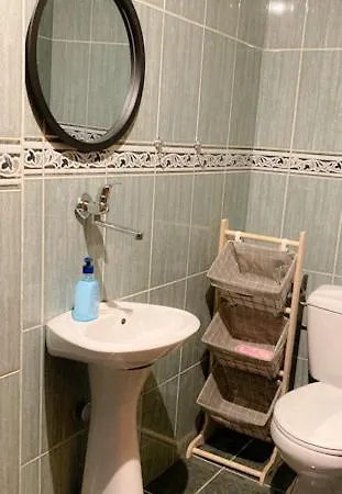 Cozy 3 Bedroom Duplex In The City Centre *
