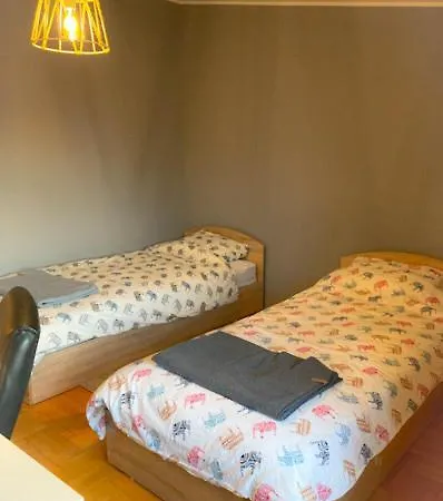 Διαμέρισμα Cozy 3 Bedroom Duplex In The City Centre *