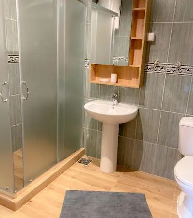 Διαμέρισμα Cozy 3 Bedroom Duplex In The City Centre