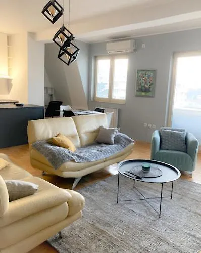 Apartament Cozy 3 Bedroom Duplex In The City Centre Skopje