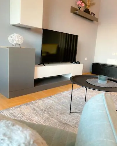 Cozy 3 Bedroom Duplex In The City Centre Apartament *